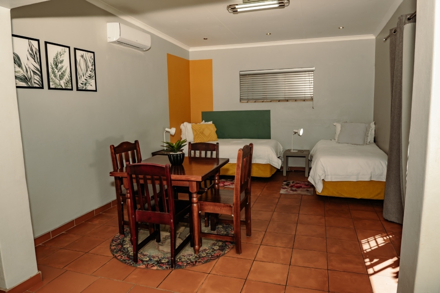 6 Bedroom Property for Sale in Kuruman Northern Cape